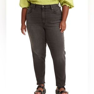 Levi's High Waisted Mom Jean In "Say No Go"